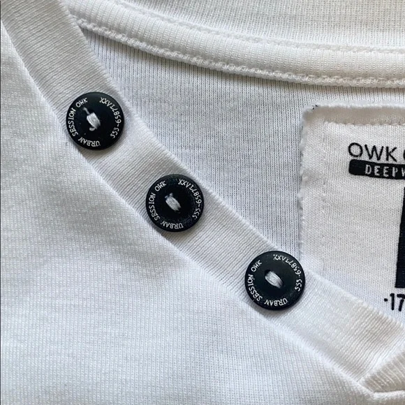 ✨FREE✨ - Picture 5 of 7